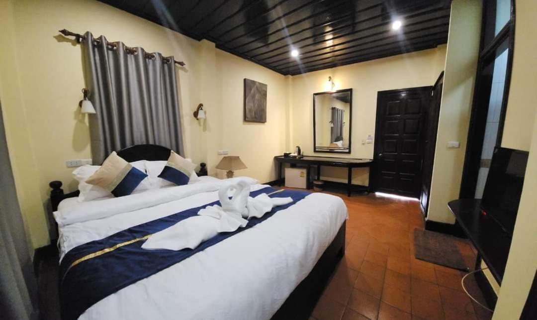 Villa Le Tam Tam Boutique Hotel Луанг Прабанг Екстериор снимка